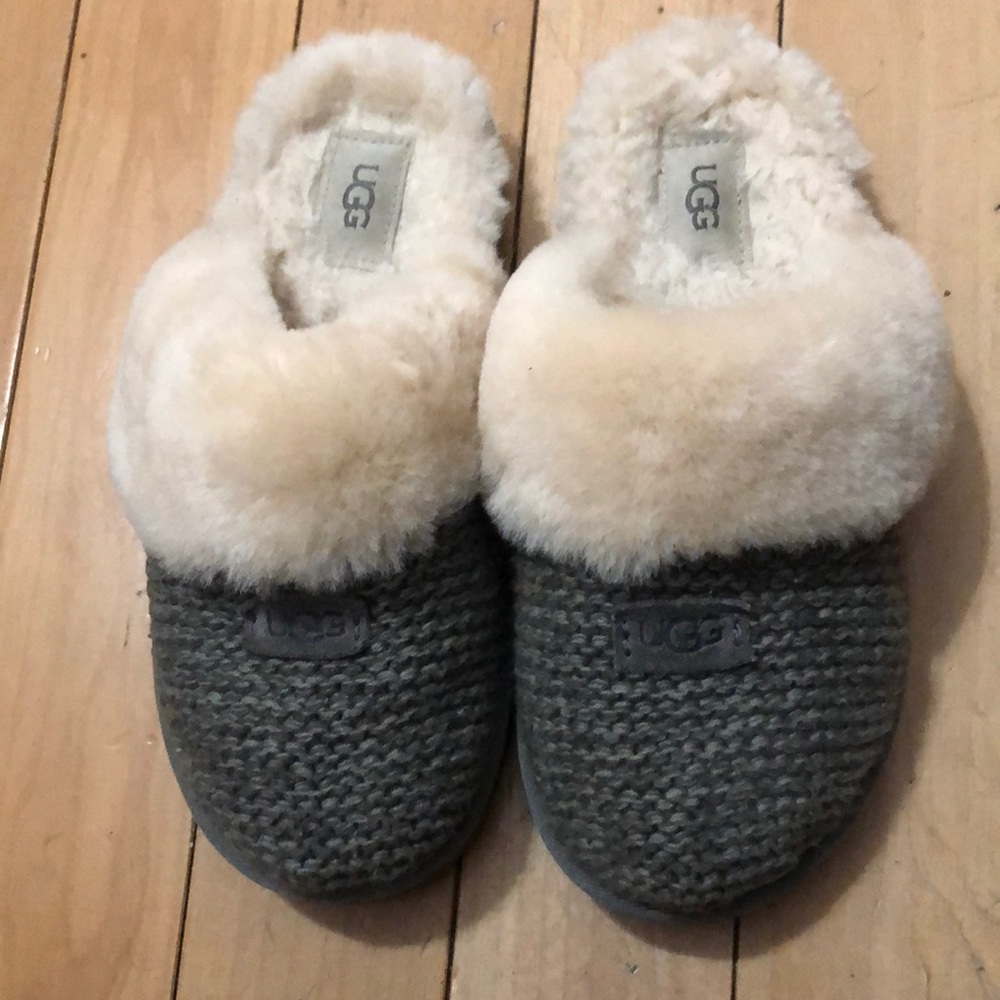 Ugg gray scuffette size 7